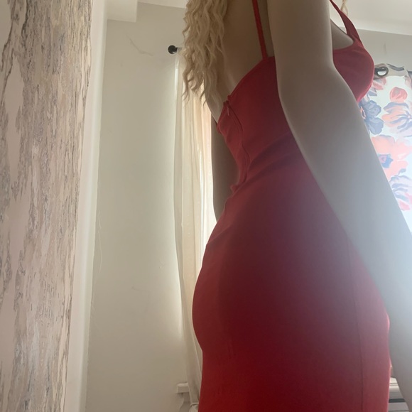 SET OF 3 RED DRESSES ! - Picture 4 of 12